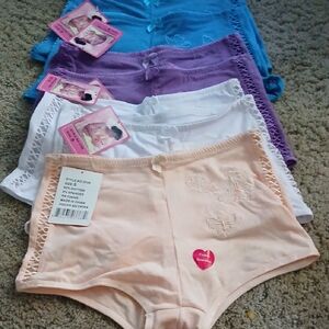 Lot Of 7 Womens S Panties With Lace Trim